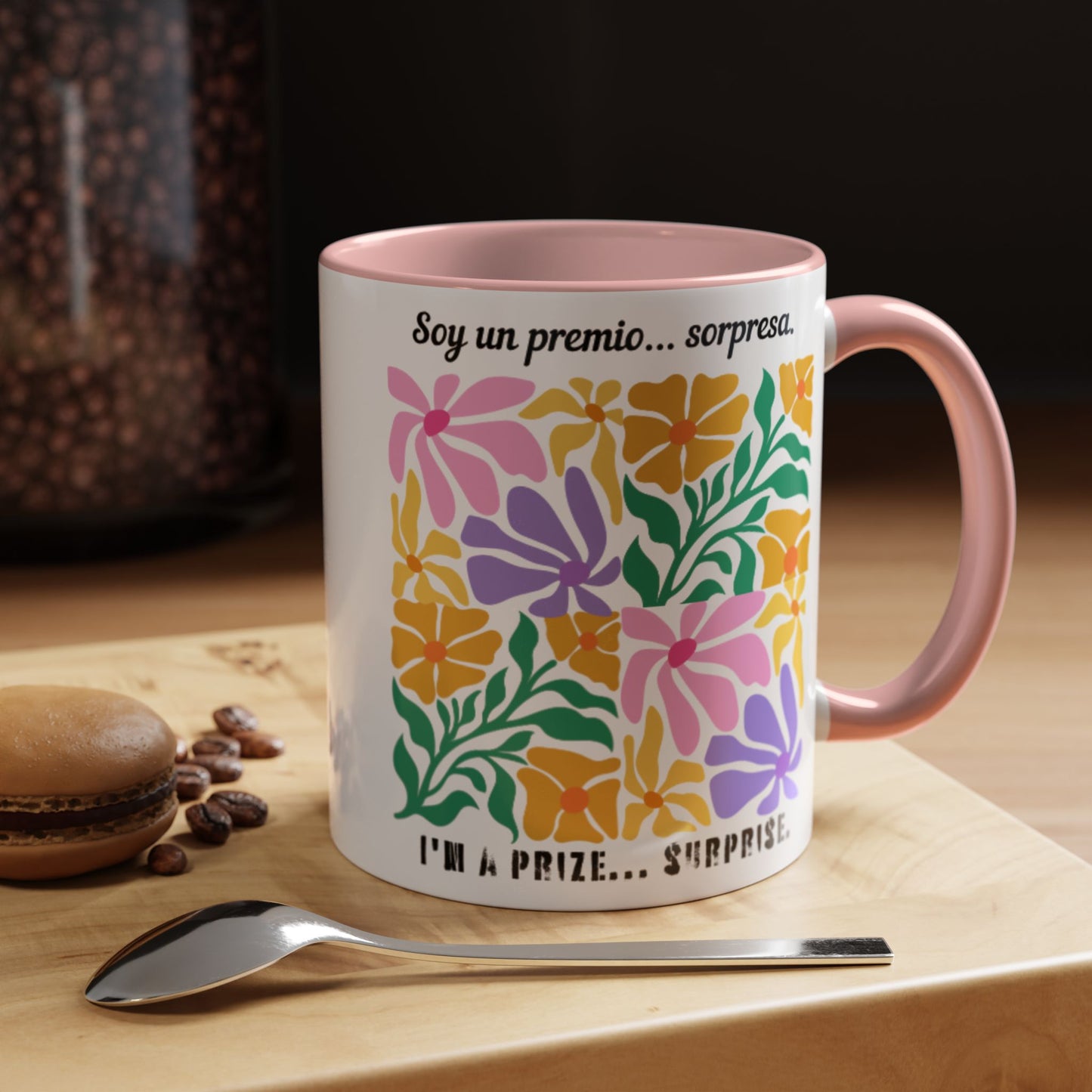 Floral 'Soy un premio... sorpresa / I'm a Prize... Surprise' Accent Coffee Mug