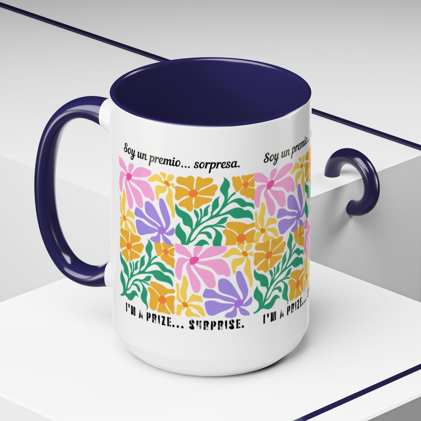 Floral "Soy un premio... sorpresa" Accent Coffee Mug — Colorful Spanish Quote 11/15oz