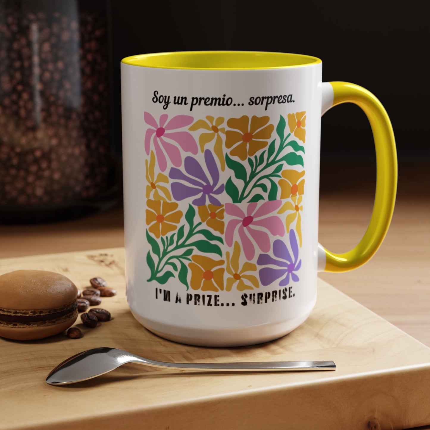 Floral 'Soy un premio... sorpresa / I'm a Prize... Surprise' Accent Coffee Mug