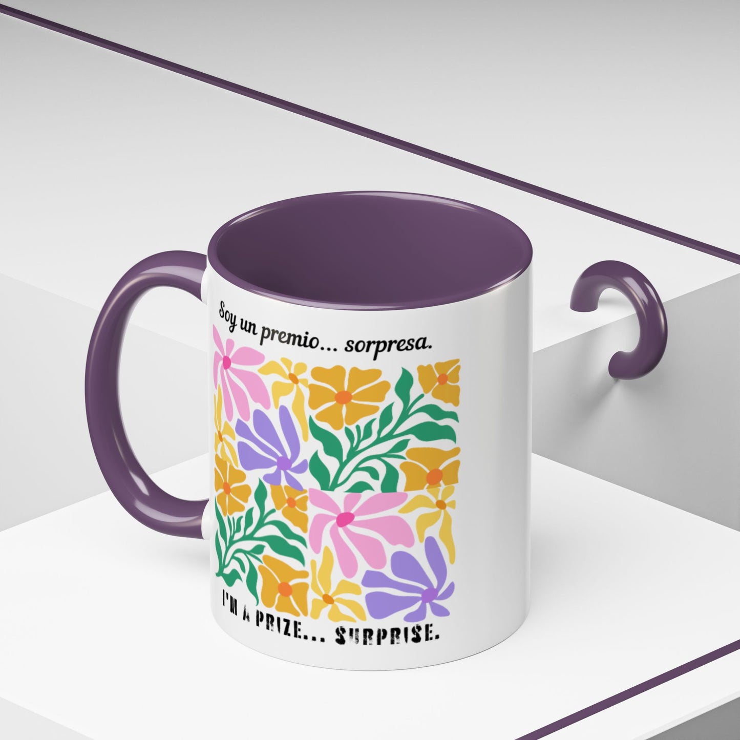 Floral 'Soy un premio... sorpresa / I'm a Prize... Surprise' Accent Coffee Mug