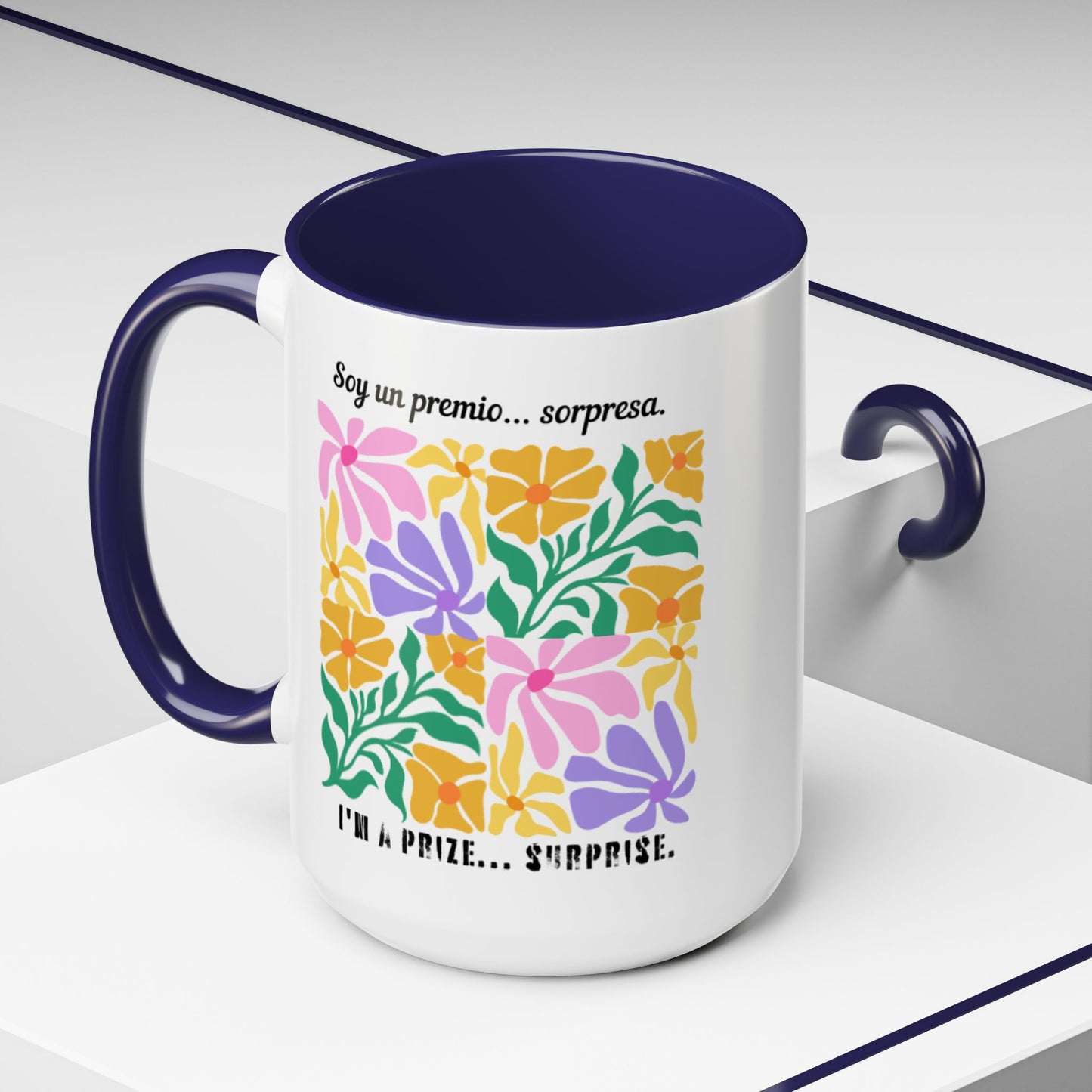 Floral 'Soy un premio... sorpresa / I'm a Prize... Surprise' Accent Coffee Mug