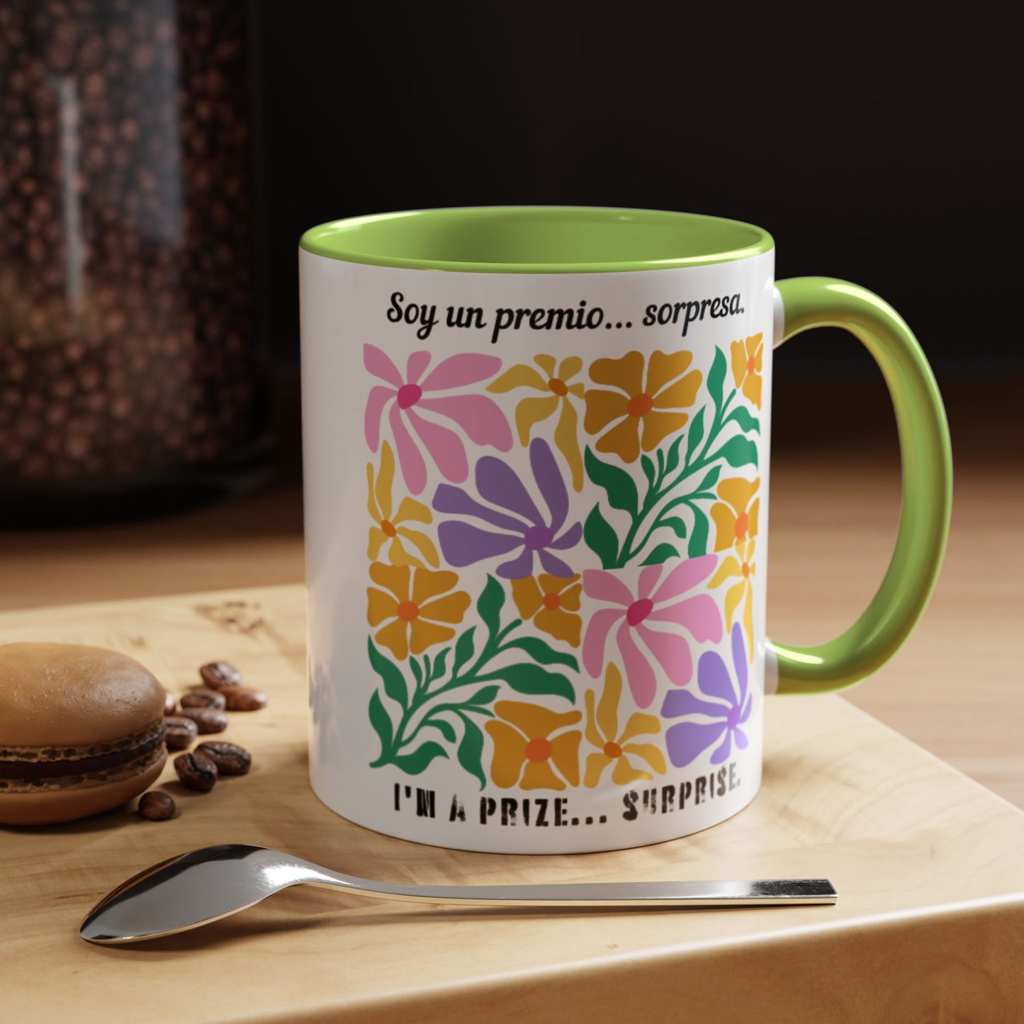 Floral 'Soy un premio... sorpresa / I'm a Prize... Surprise' Accent Coffee Mug