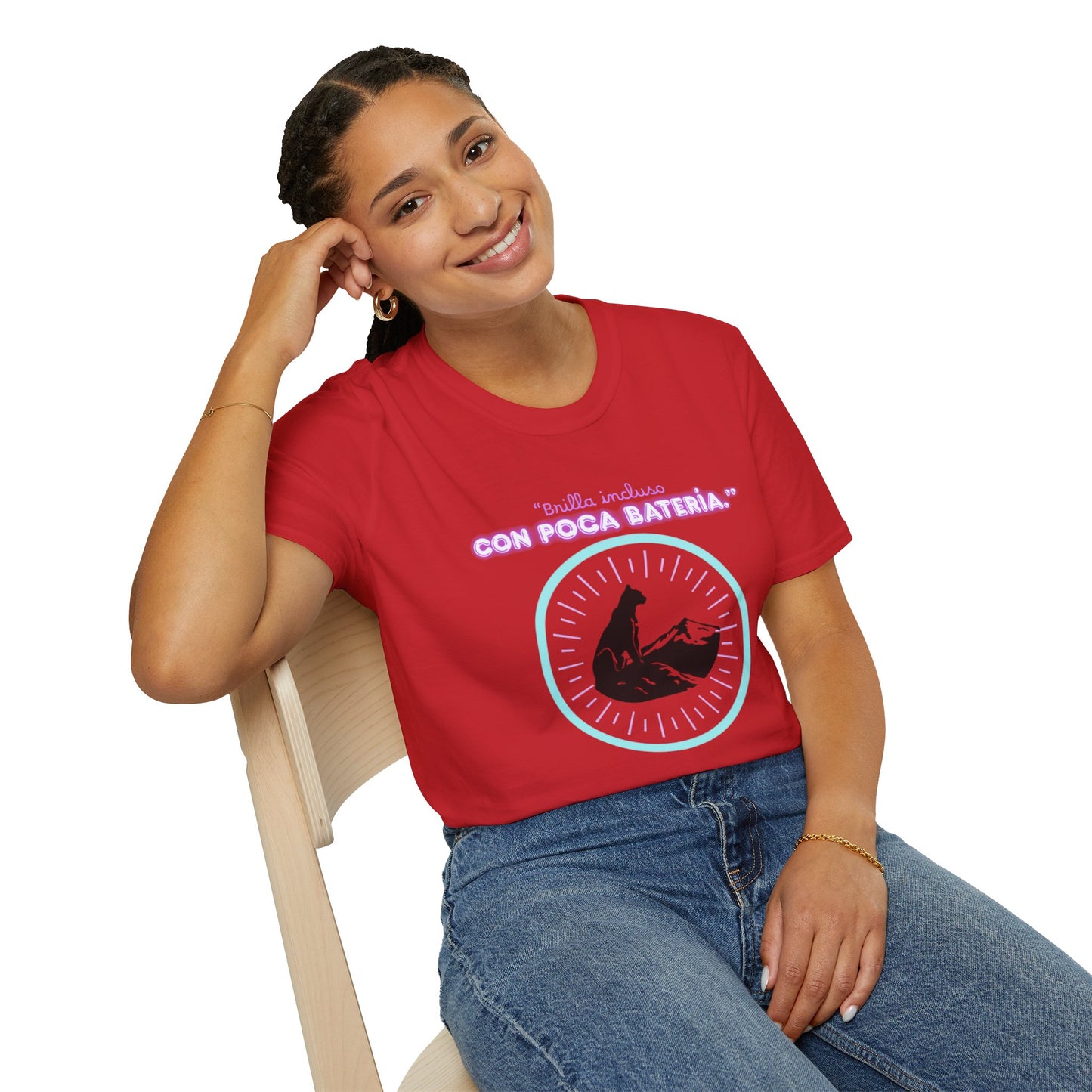 t-shirt Cat Nap Vibes T-Shirt — "Brilla incluso con poca batería" Graphic Tee