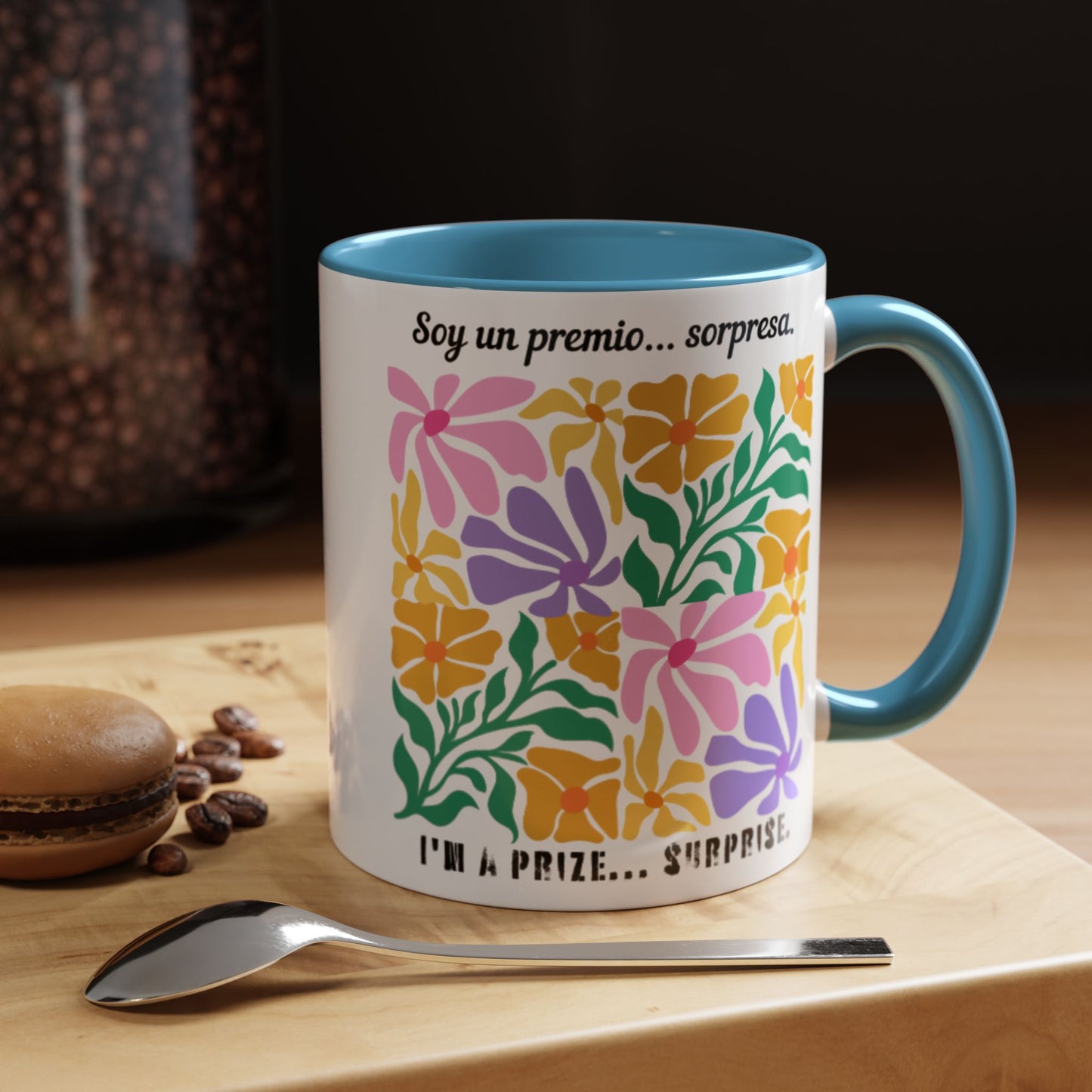 Floral 'Soy un premio... sorpresa / I'm a Prize... Surprise' Accent Coffee Mug